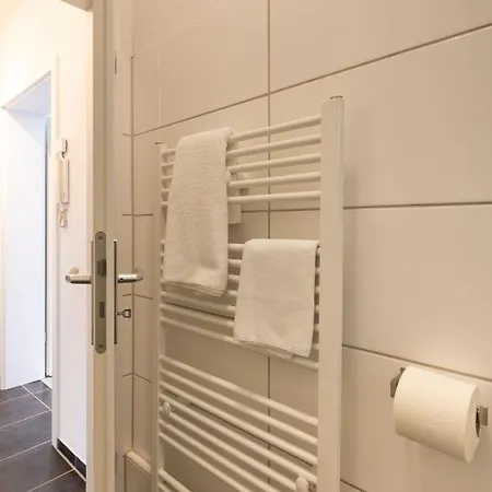 Wohnglueck - Moderne Renovierte In Strandnaehe Fuer 2 Personen Apartment *